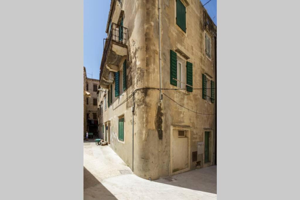 Apartment Esa Komiža Esterno foto