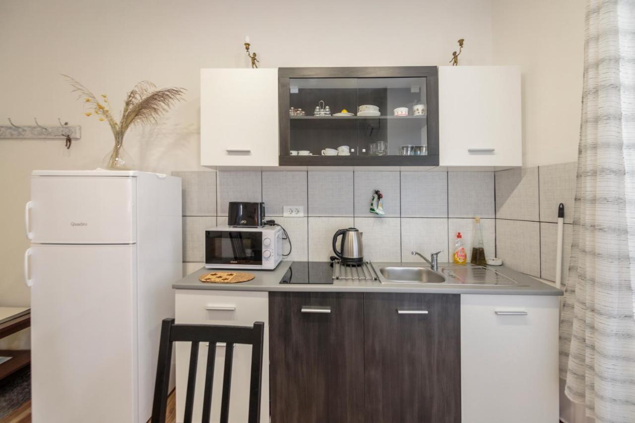 Apartment Esa Komiža Esterno foto